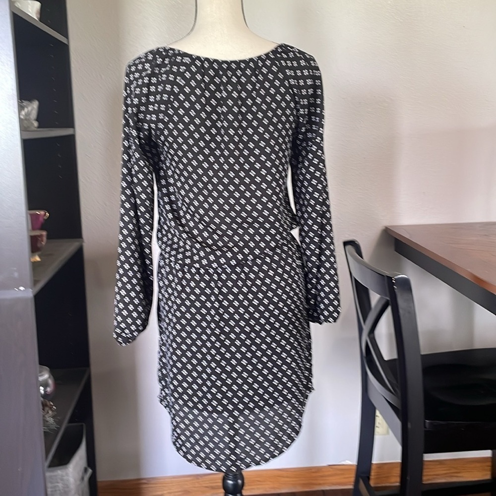 Express Sz XS Long Sleeved Mini Dress - Picture 2 of 4